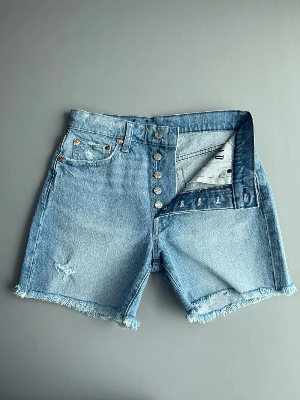 GAP Cheeky Midi Denim Shorts W26 Petite Light Indigo High Rise Cutoff